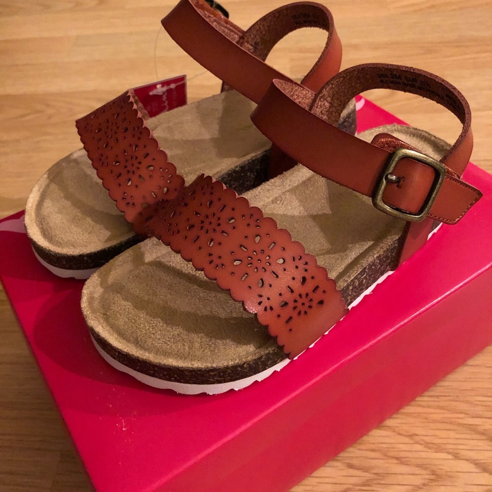 “Nina” Sandals Size 10